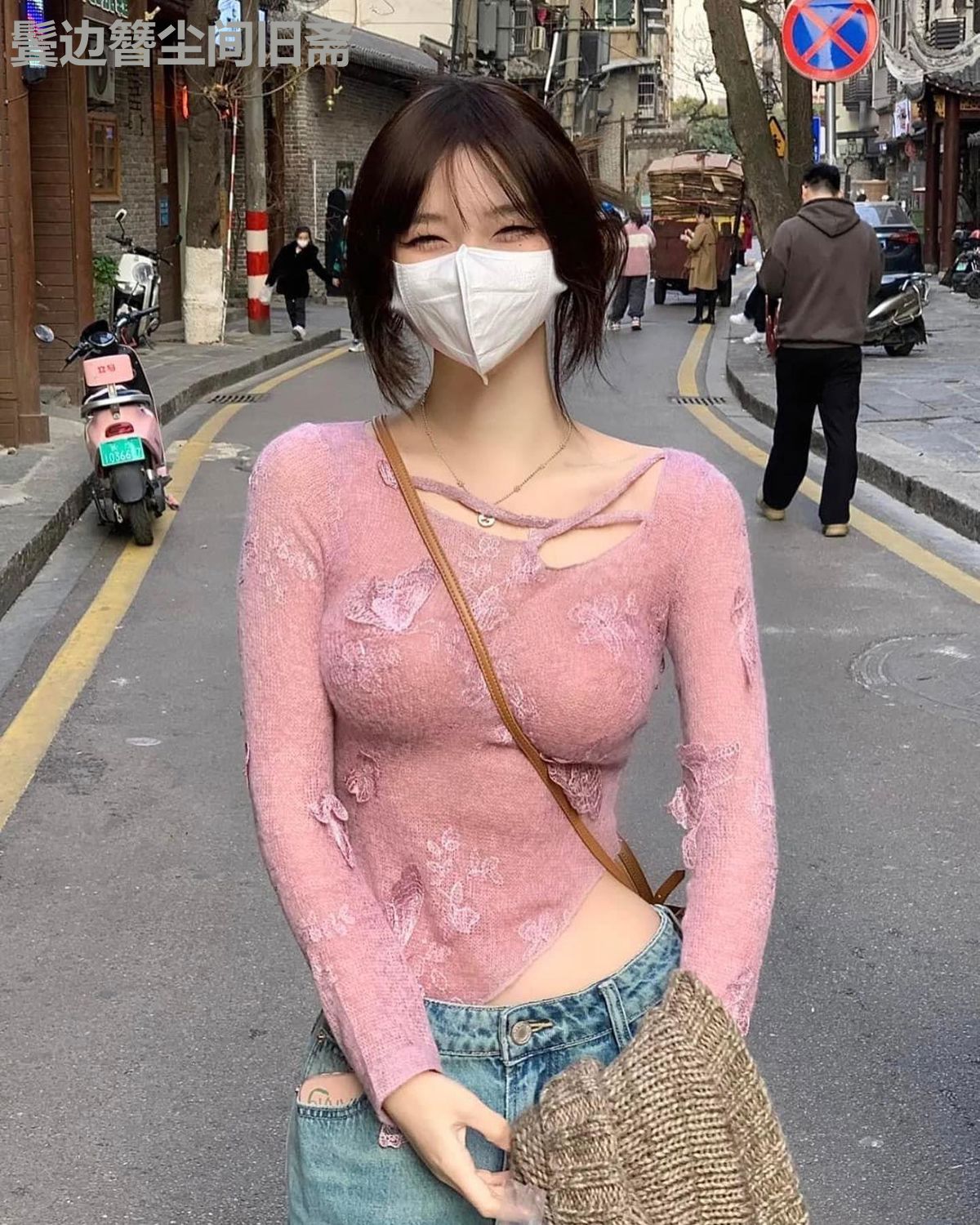 鬓边簪尘间旧斋